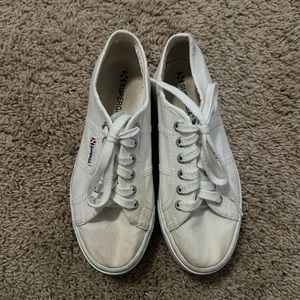 Superga Platform Sneaker (white, size 7)